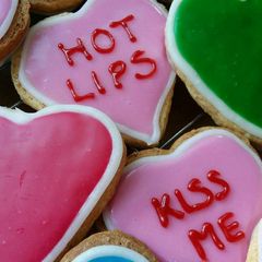 A picture of Vickys Royal Icing for Cookies - No Egg GF DF EF SF NF.