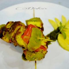 A picture of Paneer-Avocado Tikka.
