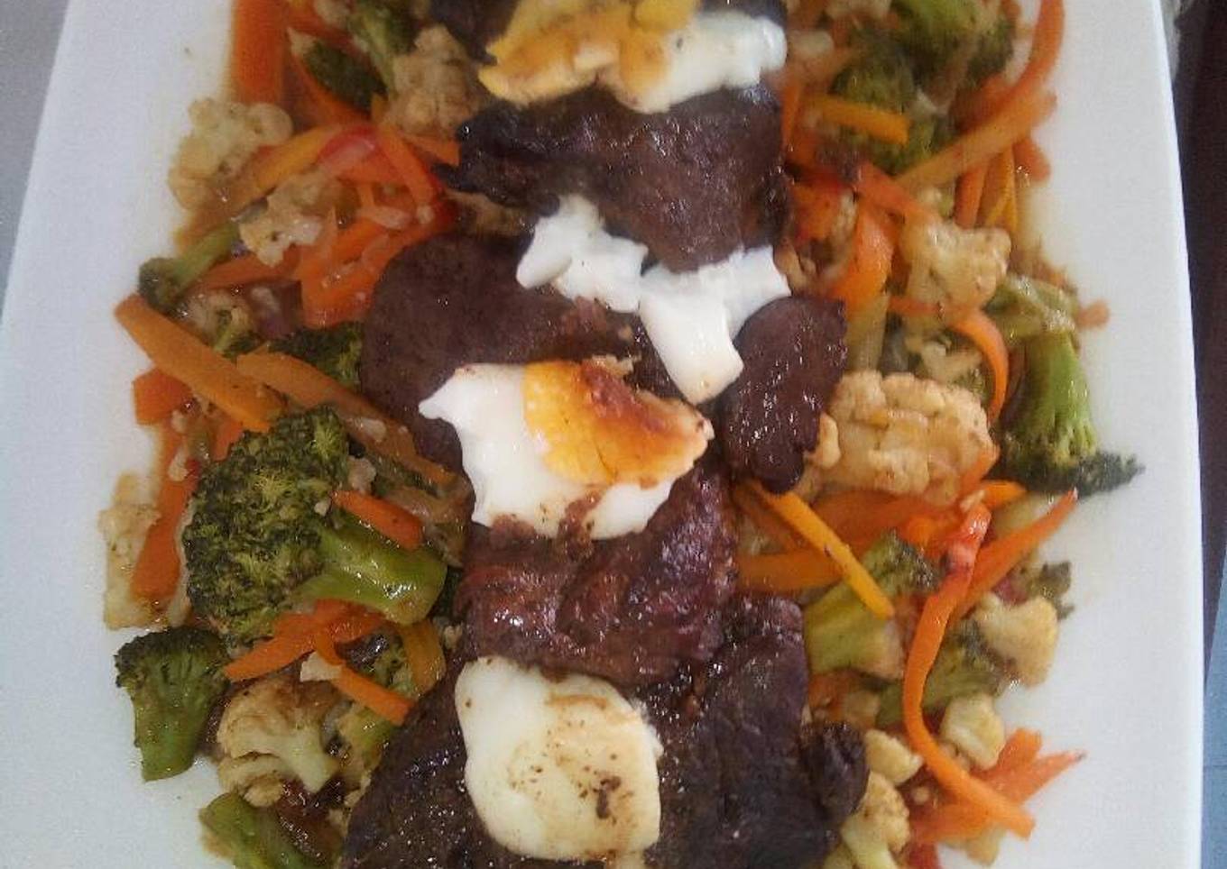 Fillet of steak with stir fried veggies