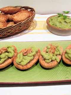 Una foto de Paté veggie de brócoli con almendras