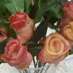A picture of Bacon Roses.