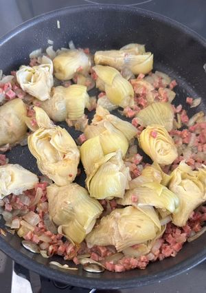 Una foto de Corazones de alcachofa con jamón