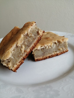 Una foto de QUEQUE sin huevo ni leche Banana-Manzana (tipo brownie)