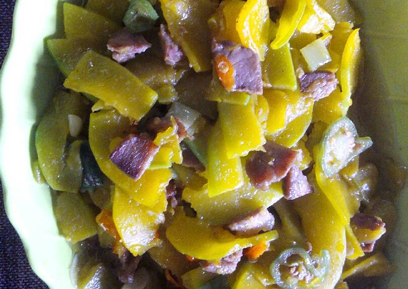 Tumis labu kuning cincang daging cabe bendot