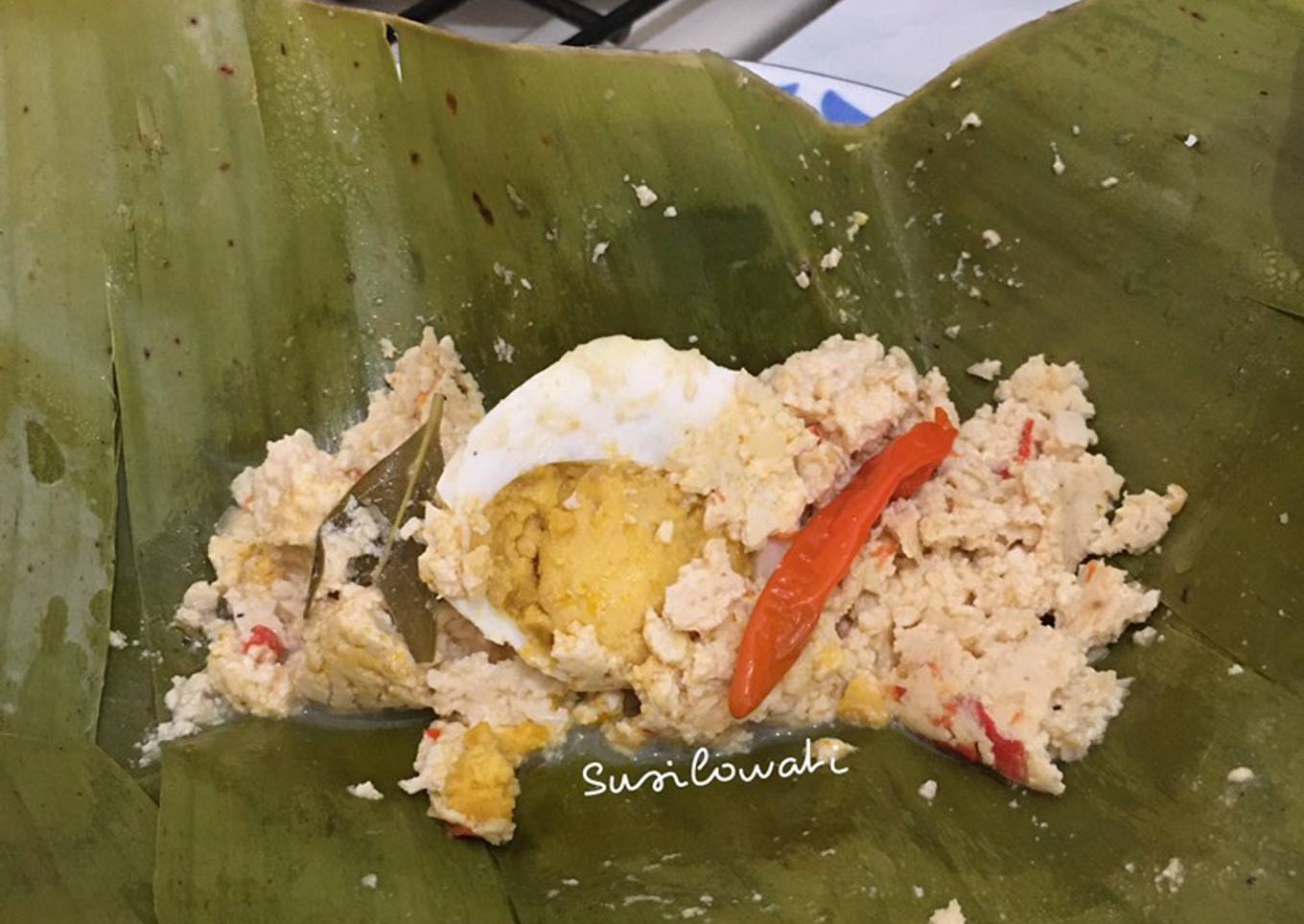 Botok Telur Asin Tahu