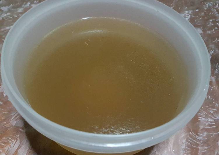 Steps to Make Quick Basic Chicken Stock