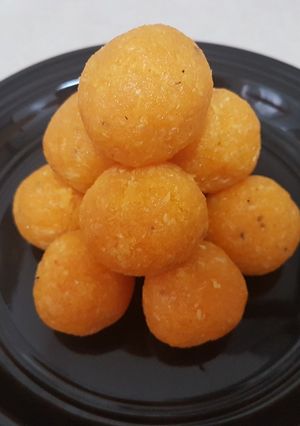 A picture of Mango ladoo.
