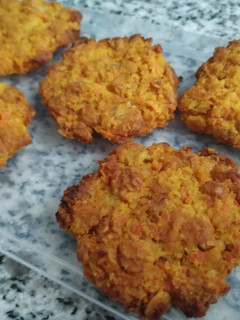 Una foto de Galletas de zanahoria y avena