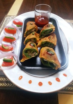 A picture of Stuffed Mirchi Pakoda.