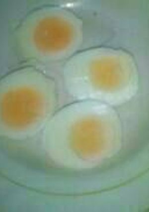 A picture of Boiled eggs.