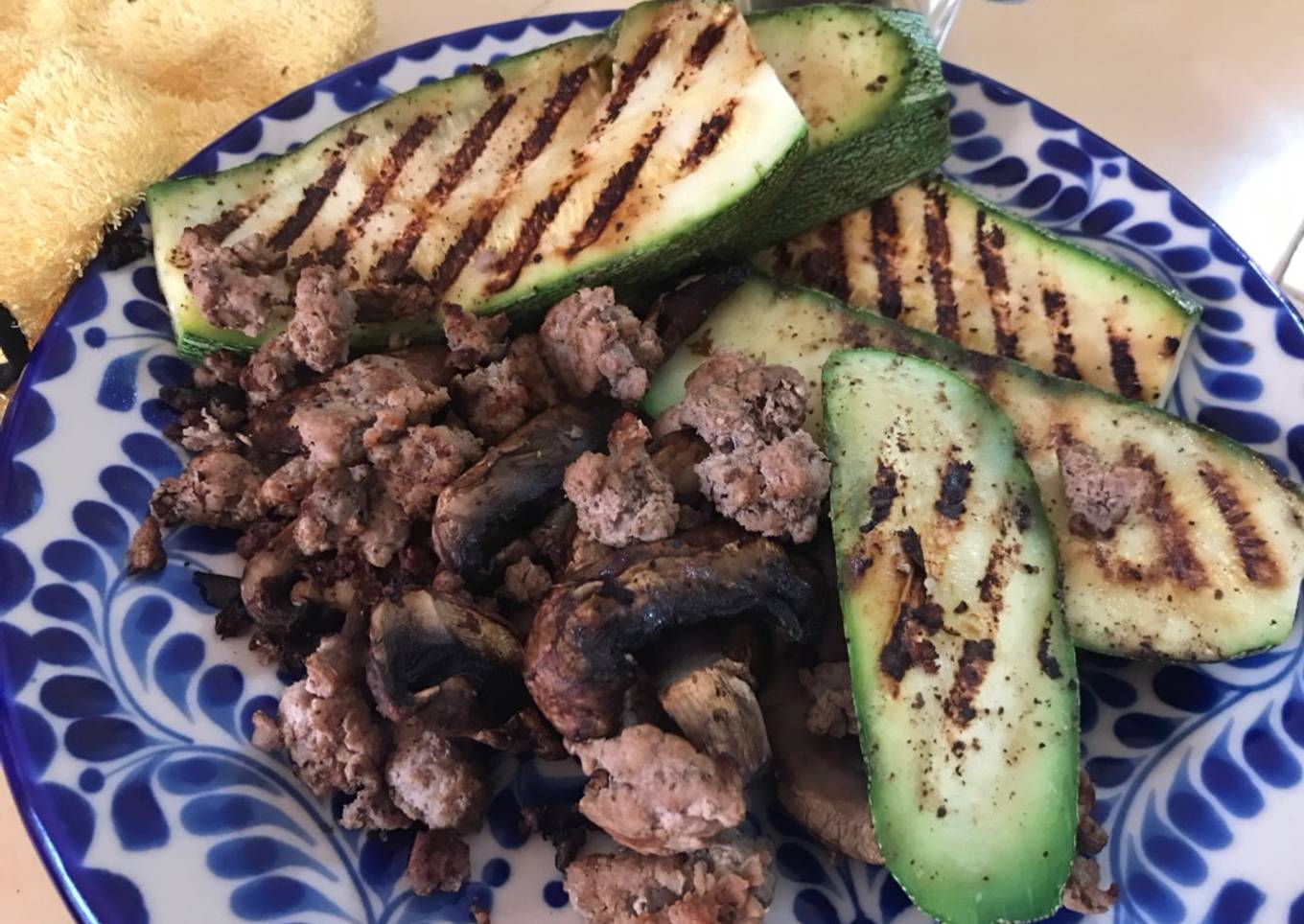 Carne con portobello y calabazas asados. 100% libre de grasa