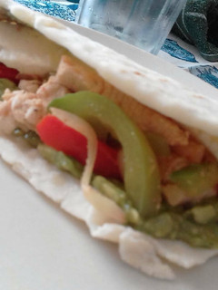 Una foto de Fajitas de pollo sin tacc