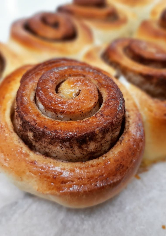 Una foto de Rollitos de canela con masa de brioche