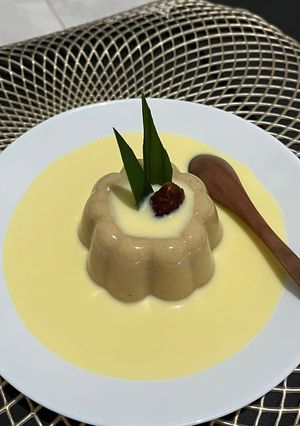 Foto resep Puding Kurma Saus Vanilla