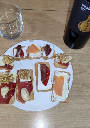 Una foto de Canapés varios