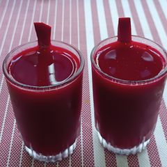A picture of Apple, Beetroot And Carrot Juice.