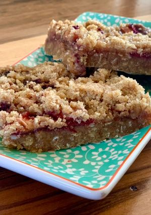 Una foto de Crumble vegano de frutilla 🍓