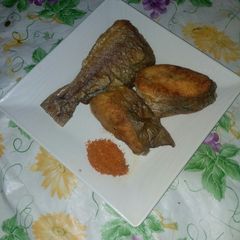 A picture of Fried fish.