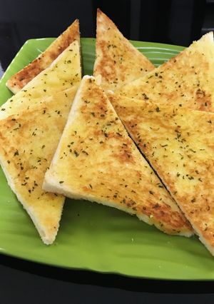 Roti Tawar Krease Resep Garlic Bread (Kreasi Roti Tawar) oleh Nur Ima Heldiyas - Cookpad