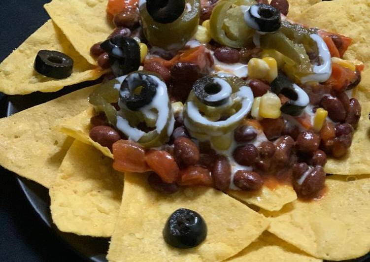 Easiest Way to Make Speedy Nachos with Spicy beans