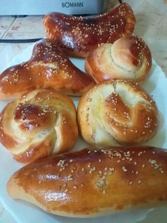 صورة لوصفة خبز محشي بالجبن والتونة