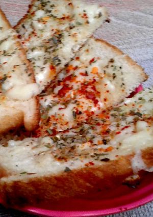 A picture of Garlic bread.