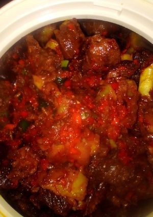 A picture of Peppered meat.
