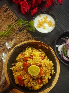 वेजिटेबल बिरयानी (vegetable biryani recipe in Hindi) रेसिपी मुख्य फोटो