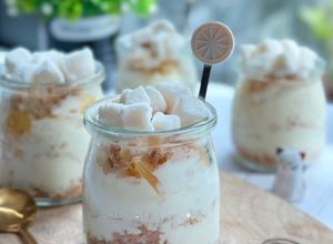 Gambar Coconut Orange Cheesecake Parfait (Marshmallow)