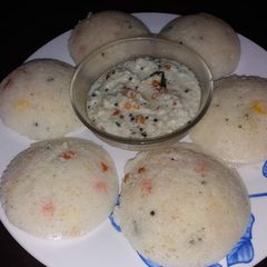 A picture of Coconut chutney.