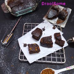 Walnut fudgy brownie A picture of Walnut fudgy brownie.