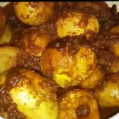 A picture of Village style Raj Hans r dim r curry.