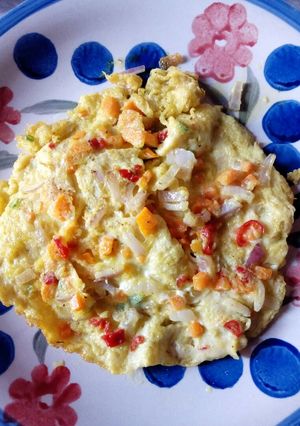 A picture of Veggie fried egg.