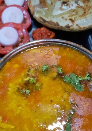 અડદ દાળ (Urad Dal Recipe In Gujarati) રેસીપી મુખ્ય ફોટો