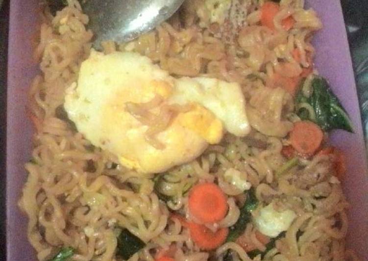 Langkah Mudah untuk Membuat Mie Goreng Pedas, Bikin Ngiler