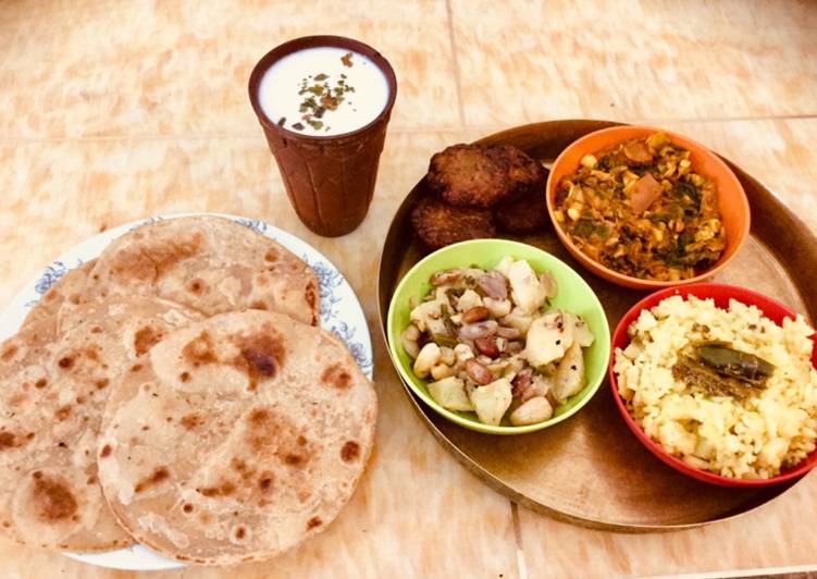 How to Make Ultimate Gujarati (Gujarati Desi Thali)