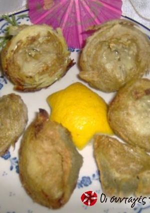 A picture of Fried artichokes.