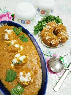 मलाई कोफ्ता करी (Malai kofta curry recipe in hindi) रेसिपी मुख्य फोटो