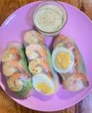 สลัดโรลกุ้งไข่ต้ม