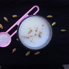 A picture of Milk Sharbat.