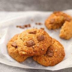 A picture of SOURDOUGH PEANUT BUTTER COOKIES 🍪🐾.