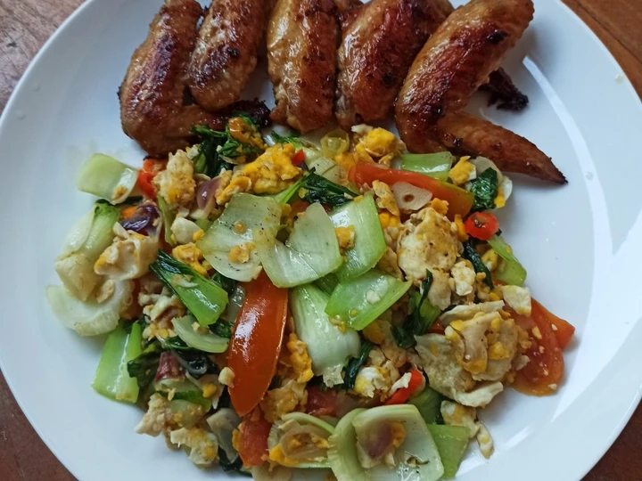 Easy Ways Prepare Recipes Pan Fried Chicken Wings and Stir Fry Bok Choi with Scrambled Eggs the So Delicious Appealing.