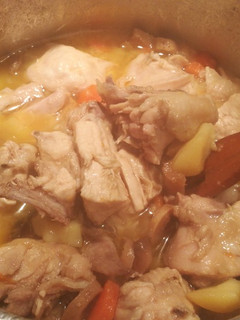Una foto de Pollo guisado