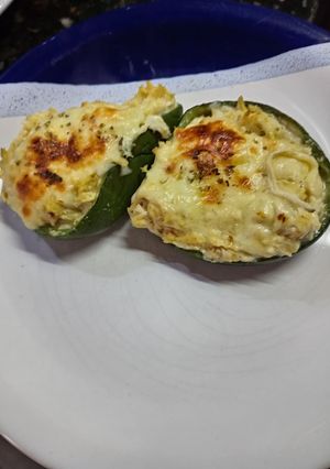 Una foto de Zapallitos rellenos de pollo