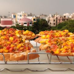 A picture of Italian Bruschetta.