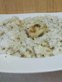 Una foto de Arroz con merluza