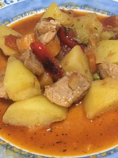 Una foto de Ragout de cerdo a la Jardinera