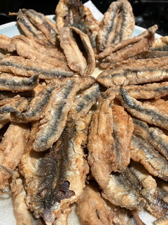 Una foto de Boquerones del mercado de Palamós, fritos