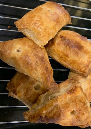 A picture of Chicken patties.