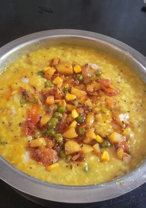 A picture of Masala veg khichdi 😋😋😋.